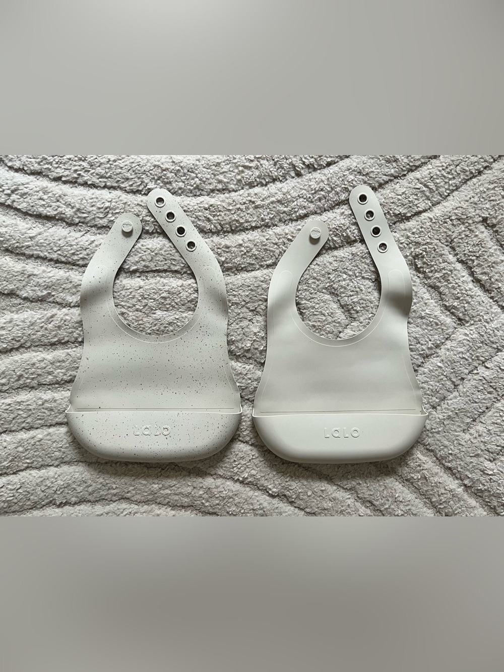Lalo Silicone Baby Bibs — Speckled Oatmeal & Plain Oatmeal (2-Pack)